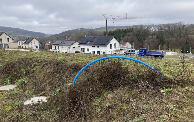 Erschlossen sind die Bauplätze längst. Die Frage ist, wann dort die Häuser stehen.