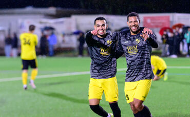 Der TSV Schornbach um Anas Hammouda und Dominik Parham (von links) steht derzeit auf Rang drei.