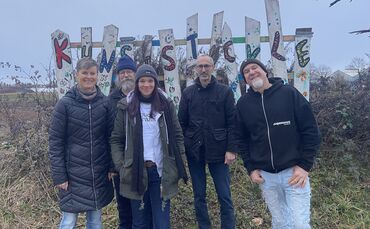 Ein Teil des Organisationsteams am Fellbacher Kunststückle, von links nach rechts: Simone Weigend, Christian Hinrichsen, Franzis