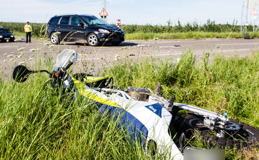 Pkw gegen Motorrad, L1124 / L1114, Kirchberg - Aspach, 13.07.2020.