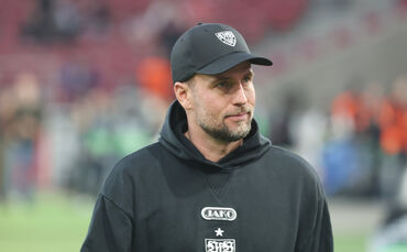 Sebastian Hoeneß hat Grund zu feiern: sein 100. Bundesligaspiel für den VfB und den Sieg gegen Wolfsburg.