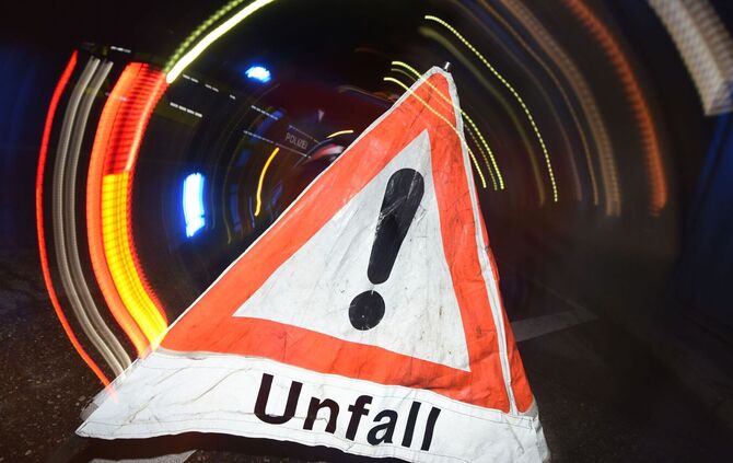 Autounfall - Symbolbild