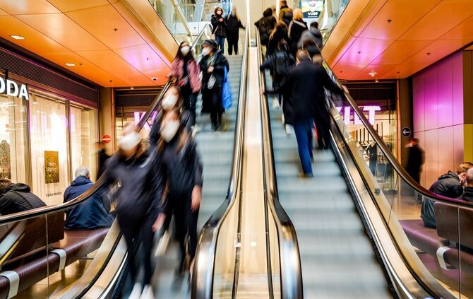 Ein Gerücht bei einem Feueralarm sorgte in einem Einkaufszentrum für Panik. (Symbolbild)