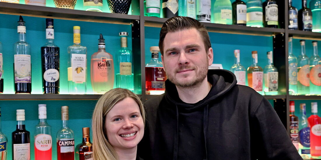 Alexandra Wirth und Florian Purr gehen mit ihrer mobilen Wunschbar individuell auf ihre Kunden ein.
