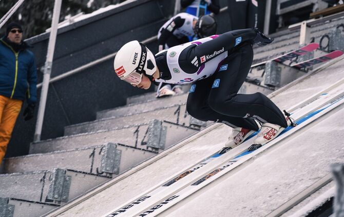 Janne Holz, hier auf der Schanze in Oberhof, ist in guter Form und freut sich auf die Junioren-WM in Lillehammer.