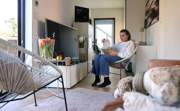 Besuch im Tiny-House von Ute Zielke und Hund Fynn.