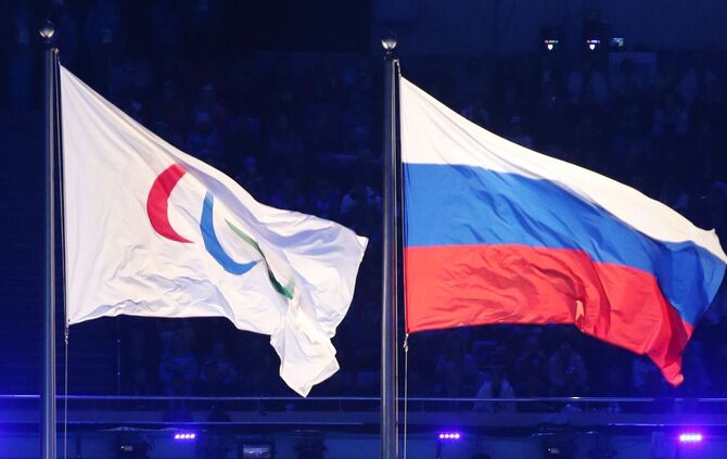 Die russische Fahne bei den Paralympics 2014