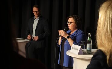 Marcel Schindler und Martina Fehrlen stellen sich den Fragen von Jutta-Pöschko Kopp und Martina Glücks.