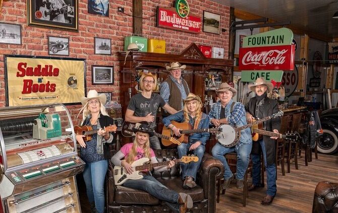 Die Saddle'n'Boots Band tritt am Samstag im Angusstüble auf.