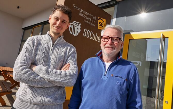Vereinsmanager Jonas Röhrig (links) und der SG-Vorsitzende Klaus Silbernagel erklären, warum sie das Sportvereinszentrum SG Cube