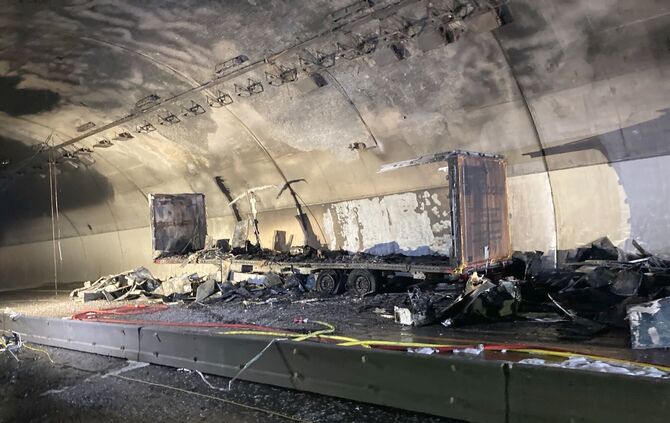 Nicht nur der Straßenverkehr ist nach dem Brand im Engelbergtunnel betroffen, sondern auch die Strohgäubahn.