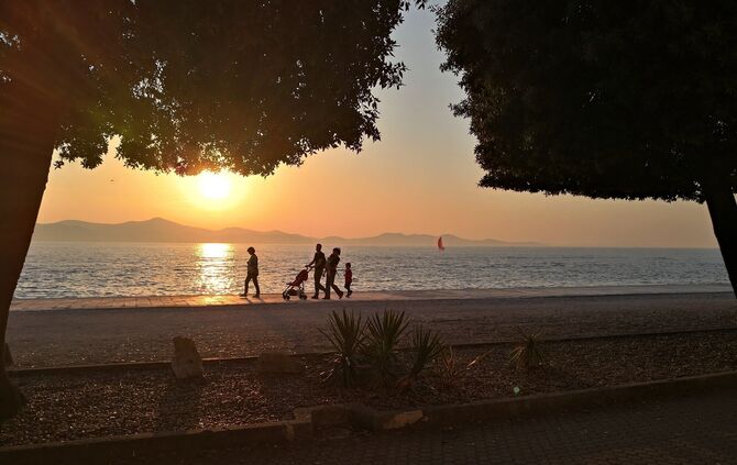 Familienurlaub: Wer sich flexibel zeigt, kann Geld sparen.