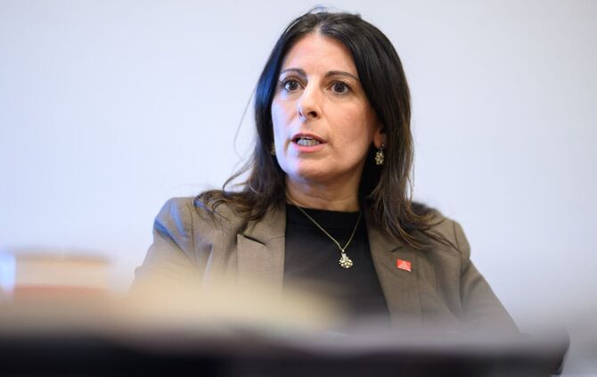 Cavallo will die Schließung von Autowerken verhindern – möglicherweise auch mit Hilfe der Rüstungsindustrie.