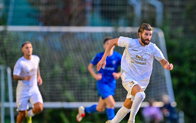 Stürmer Daniele Cardinale ist nach kleiner Verletzung zurück im Training des FSV Waiblingen.