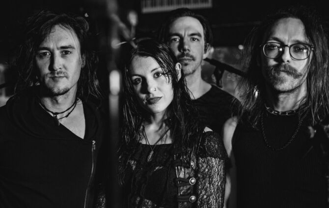 Die irische Alternative-Rock-Band Preyrs mit Frontfrau Amy Montgomery.