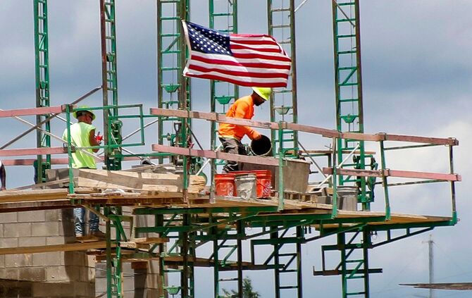 USA - Bauarbeiter auf einer Baustelle