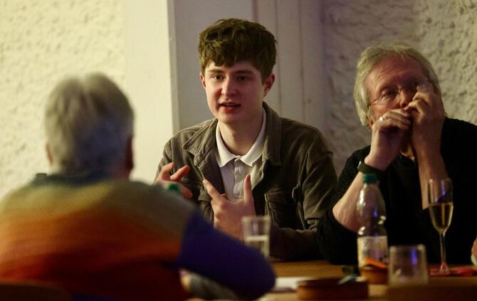 Romand Bondarew (18) sah Die Linke schon im Landtag, bis die erste Wahlprognose am Sonntag und 18 Uhr kam: nur 4,5 Prozent.