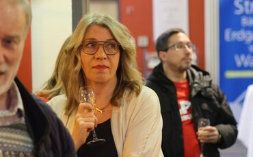 Bettina Süßmilch, die Kandidatin der SPD im Wahlkreis Waiblingen, hat viel Zuspruch bekommen am Wahlabend (08.03.): An ihr lag's
