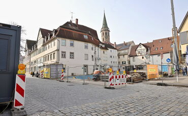 Die Großbaustelle am Marktplatz bedeutet Stress für Anlieger.