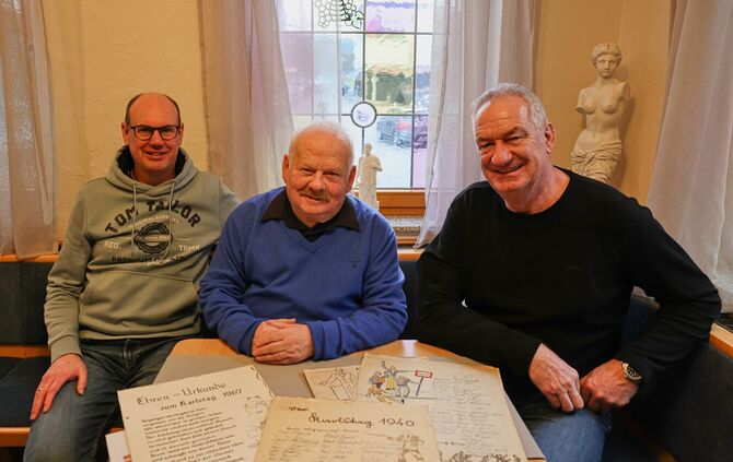 Tragen den Karlsverein zu Grabe: Karl Gohl, Karl-Heinz Kefer und Karl Georg Bärlin (von links).