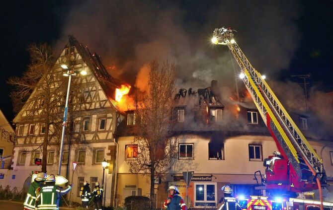 Brand in Pleidelsheim - Hotel evakuiert