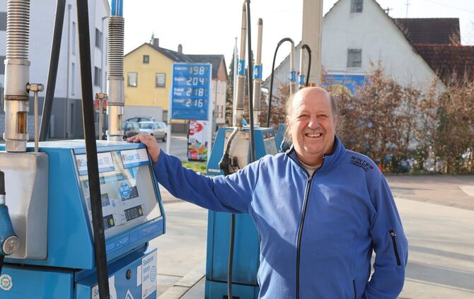 Die Auswirkungen der hohen Spritpreise treffen auch Helmut Wensky an seiner Aral-Tankstelle in Haubersbronn.