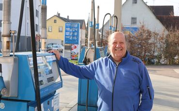 Die Auswirkungen der hohen Spritpreise treffen auch Helmut Wensky an seiner Aral-Tankstelle in Haubersbronn.
