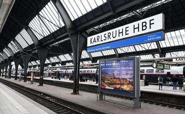 Die Polizei geht nach dem Sturz am Hauptbahnhof in Karlsruhe von einem Unfall aus. (Symbolbild)