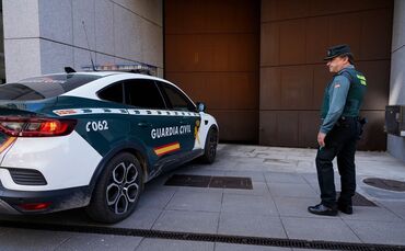 Die Staatsanwaltschaft fordert für beide eine Haftstrafe von 25 Jahren und vier Monate. (Archibvild)