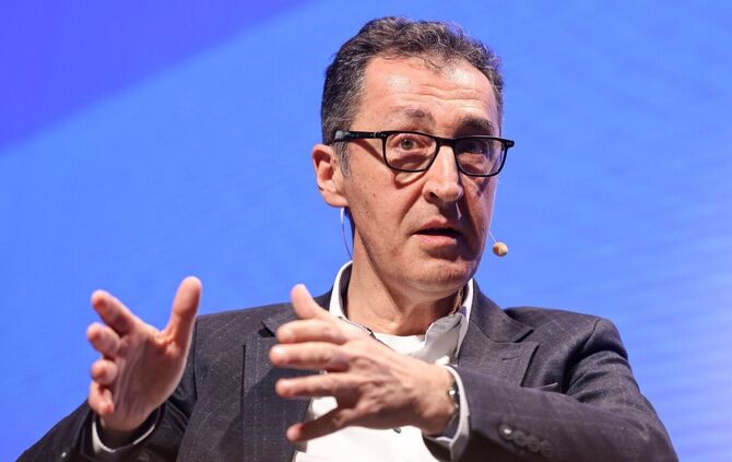 Cem Özdemir gilt als Fußballfan. Für die Regeländerungsvorschläge in diesem Text sollte er also Verständnis aufbringen.