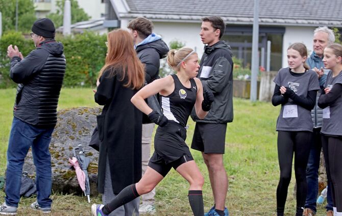 Über 700 Läuferinnen und Läufer waren im vergangenen Jahr beim Winterbacher Remstallauf am Start. Siegerin des 10-Kilometer-Lauf
