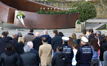 Gedenken im Stadtgarten.