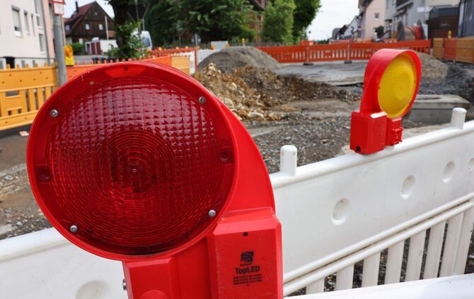 Wegen Straßensanierung wird die Durchfahrt durch Brend voll gesperrt. (Symbolbild)