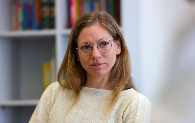 Franceska Hesselmeier ist als Schulsoziarbeiterin an der Geschwister-Scholl-Realschule im Einsatz. Zum Thema Social Media sagt s