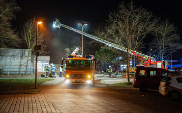 Die Polizei ermittelt nach dem Brand in der Ruine des Cabrio-Bads am 9. März 2026 wegen mutmaßlicher Brandstiftung.