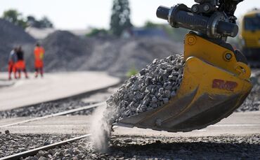 Die DB baut. Und baut. Und baut. (Symbolfoto)