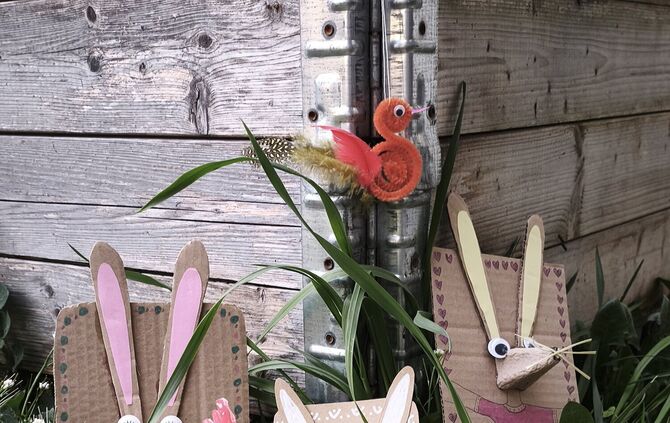 Grundschulkinder dürfen sich auf eine fröhliches Osterbasteln in der Bibliothek Remshalden freuen.