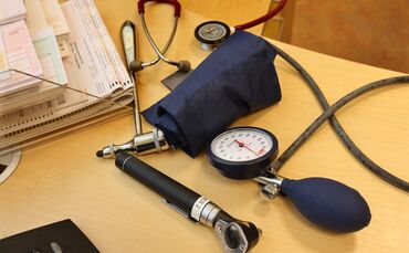 In der Nellmersbacher Ortsmitte könnten künftig Ärzte praktizieren. (Symbolfoto)