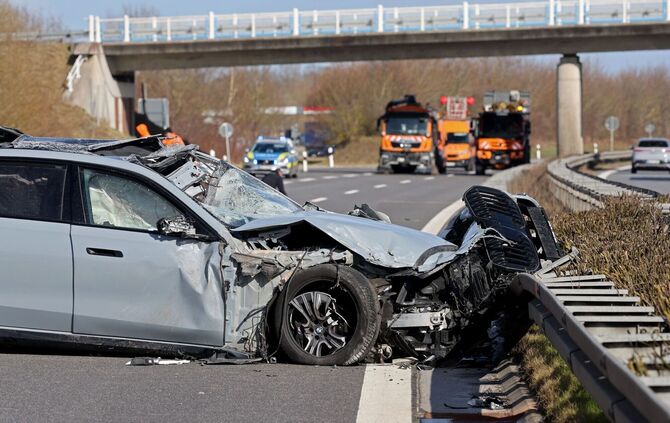 Wirtschaftsminister von MV bei Autounfall verletzt