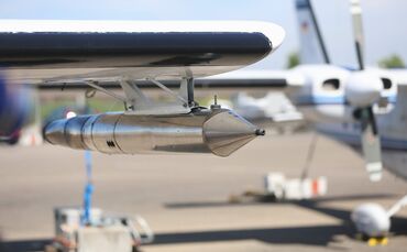 Die Hagelflieger "impfen" Wolken mit Silberjodid.