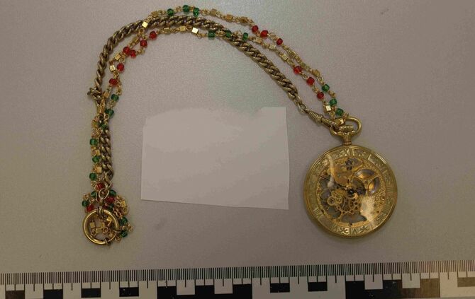 Taschenuhr mit Goldkette