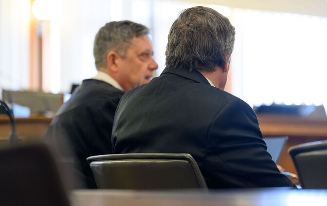 Prozessbeginn nach schwerem Unfall mit Reisebus