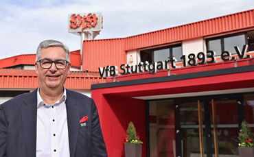 VfB-Präsident Dietmar Allgaier sagt: Auch in den nächsten zwei Saisons spielt die Stuttgarter U21 in Großaspach.