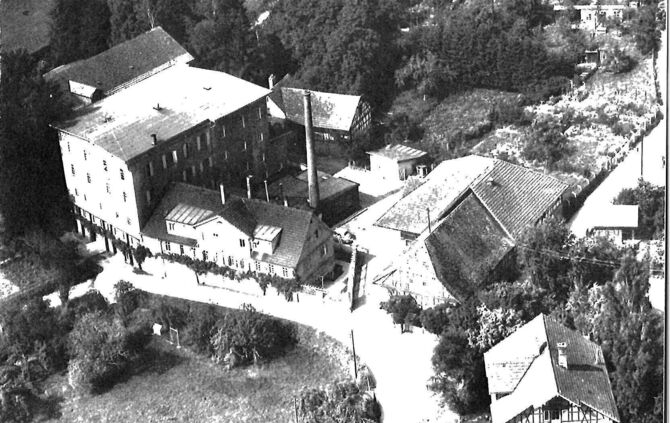So sah die 1989 abgebrochene Krämermühle in der heutigen Bismarkstraße einst aus - eine Gesamtansicht aus dem Jahr 1930.