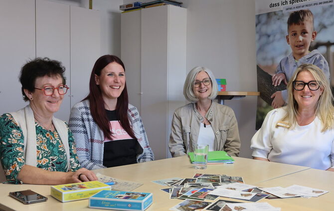 Sie freuen sich auf den Erlebnistag in der Waldakademie Mönchhof: Gabriele Schmidt-Klering, Jaqueline Fröhlich, Gaby Hammer und