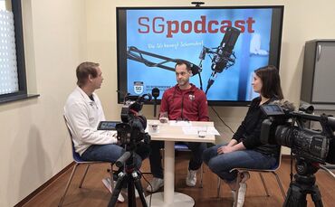 Aufnahmen aus der ersten SG-Podcast-Folge mit Benjamin Wahl (links), Steffen Moldenhauer und Nadine Wahl.
