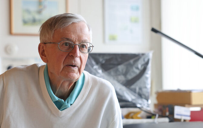 Dr. Andrei Marinescu, Facharzt für Hals-Nasen-Ohren- Heilkunde, behandelt seit 36 Jahren in seiner Praxis Allergiepatienten.