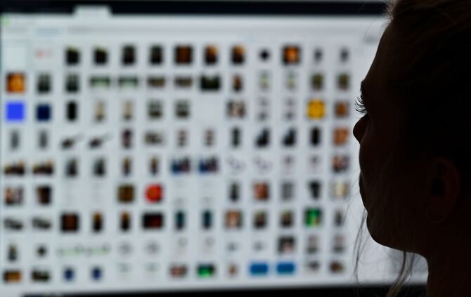 Die Zahl der Beschwerden über kriminelle Inhalte im Internet in Deutschland ist im vergangenen Jahr auf einen neuen Rekordwert g