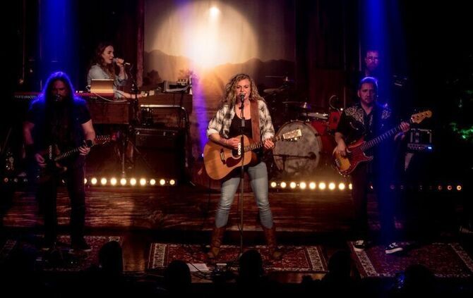 Sängerin Siiri kommt mit ihrer vierköpfigen Band ins Zamma.