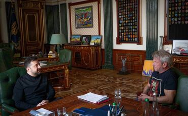 Ukraine-Krieg - Sean Penn trifft Selenskyj in Kiew